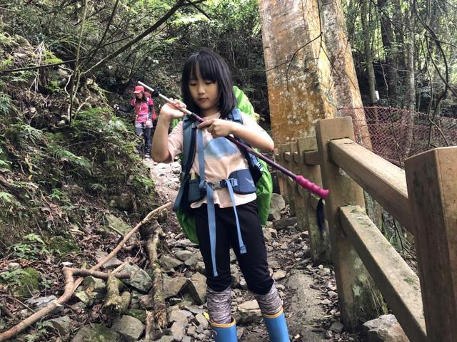 Komperdell兒童登山杖,親子徒步的好伙伴