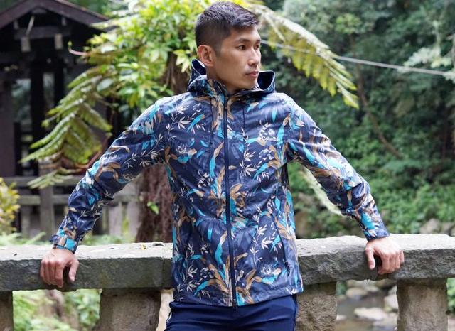 Columbia哥倫比亞沖鋒衣和徒步鞋測評,OmniTech有多強?