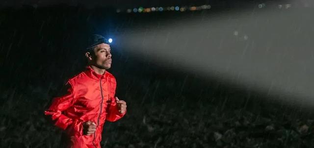 如何選擇頭燈?選擇戶外頭燈的一些基本常識