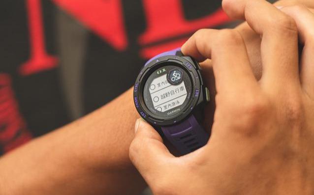 Garmin佳明Instinct聯手新世紀福音戰士聯名款手表開箱分享