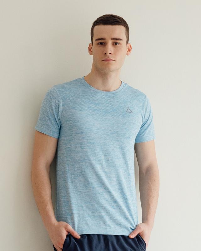 去跑步、爬山及健身,你會選擇哪款速干運動T恤?