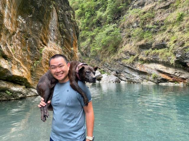 山浩Mountain Hardwear短袖T恤測評,穿著速干又舒適