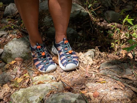 KEEN輕量涼鞋實測,女孩夏天光腳穿涼鞋是一種什么樣的體驗?