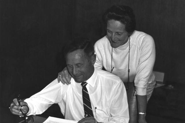 戈爾特斯GORE-TEX創始人Bill Gore病逝,因為他才穿能上防水沖鋒衣