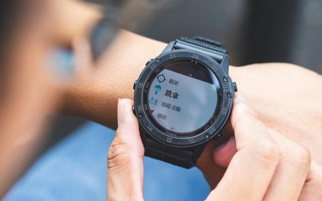 Garmin佳明Tactix Delta太陽能戰術腕表開箱,軍迷愛好者不容錯過