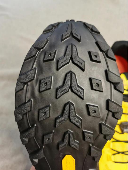 KAILAS凱樂石的旗艦級越野跑山鞋—FUGA PRO 3測評