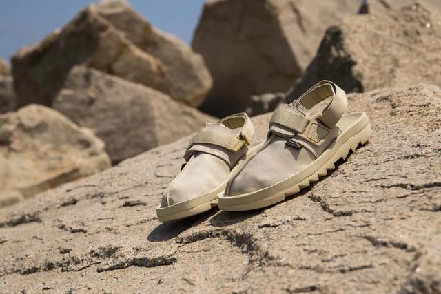 秋天來雙好看又舒適的涼鞋,Reebok銳步將會是秋季專屬涼鞋?