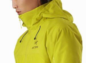 沖鋒衣推薦,多年穿著登山沖鋒衣的經驗分享