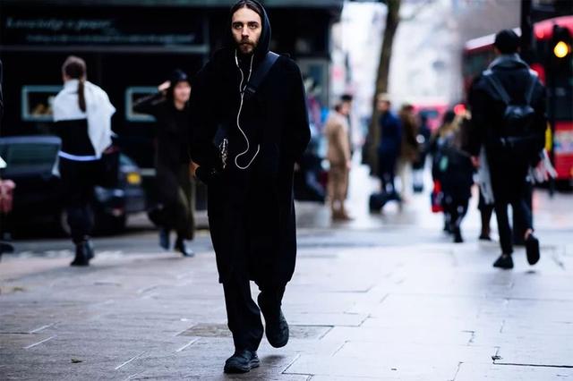 HOKA ONE ONE火了,余文樂、西山徹都在搶著炫耀的越野跑鞋