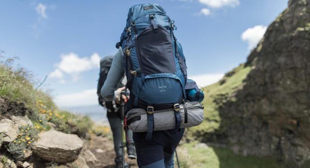 秋天到了一起去爬山吧,徒步新手小白需要準備這些戶外用品