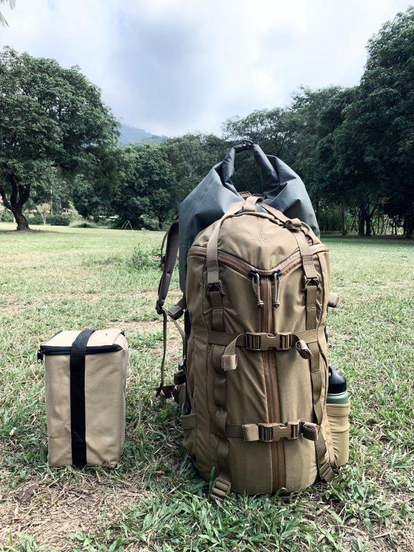 我的Mystery Ranch神秘農場,戶外需要用到的背包