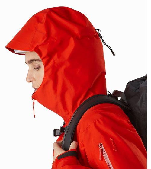 沖鋒衣推薦,多年穿著登山沖鋒衣的經驗分享