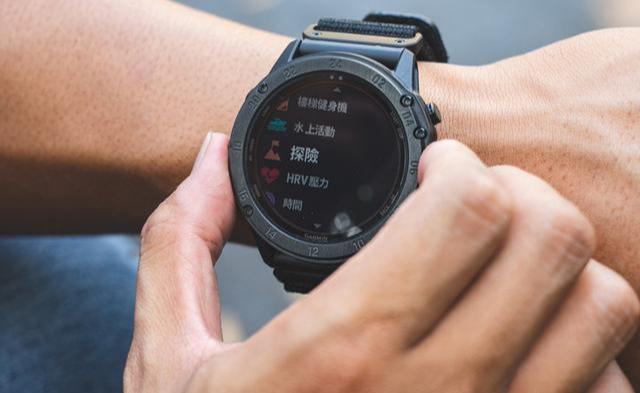 Garmin佳明Tactix Delta太陽能戰術腕表開箱,軍迷愛好者不容錯過