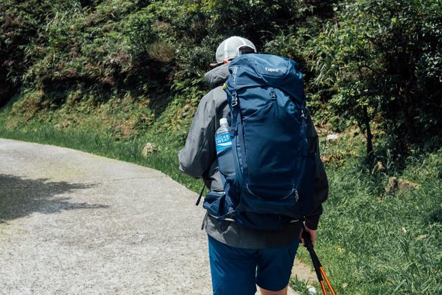 秋季的徒步登山活動(dòng),這款新手可選擇的Lowe Alpine背包開箱體驗(yàn)