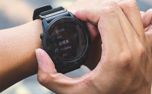 Garmin佳明Tactix Delta太陽能戰術腕表開箱,軍迷愛好者不容錯過