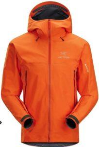 沖鋒衣推薦,多年穿著登山沖鋒衣的經驗分享