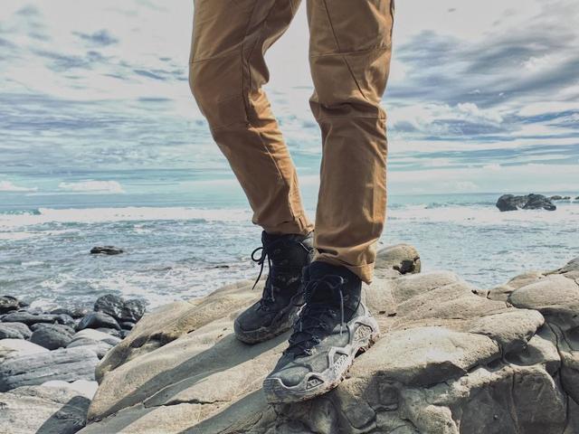 LOWA戰(zhàn)術軍靴實測,山林或城市間行走的必備戶外鞋