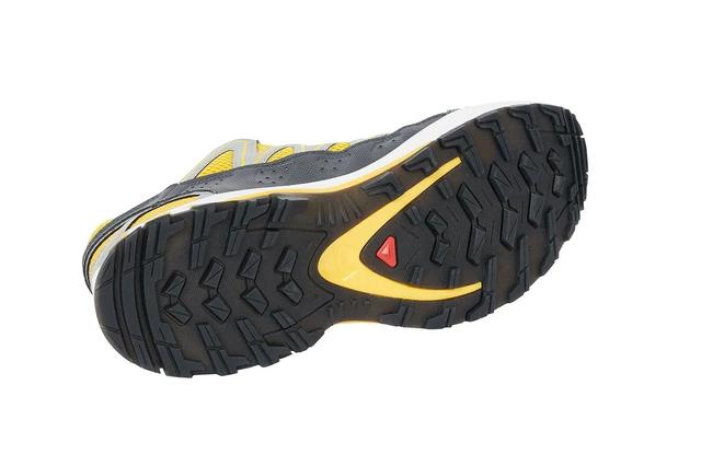 SALOMON薩洛蒙這次不玩戶外,攜手滑板品牌Palace推聯名越野跑鞋