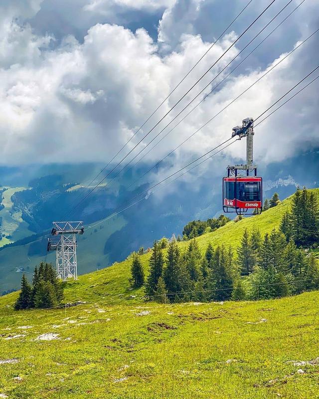 世界上最有特色的景觀餐廳,如果懸崖上吃飯你是否能吃的下去?