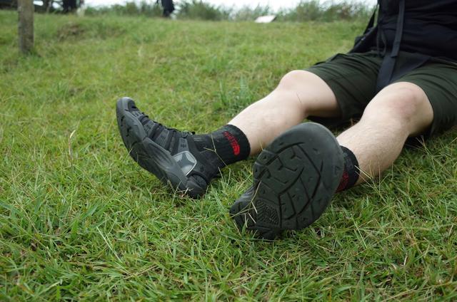 夏天你需要的是一款專業的溯溪鞋,KEEN戶外溯溪鞋開箱體驗