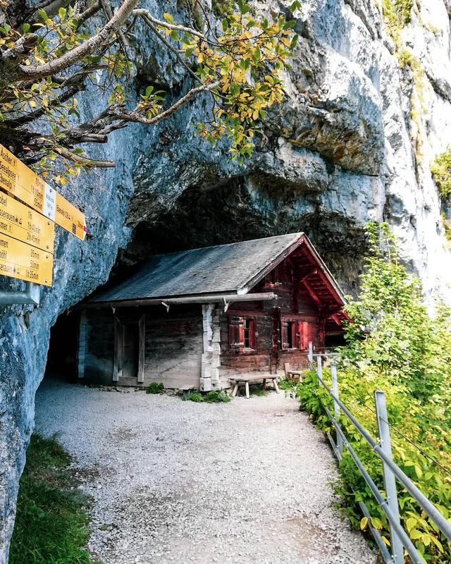 世界上最有特色的景觀餐廳,如果懸崖上吃飯你是否能吃的下去?