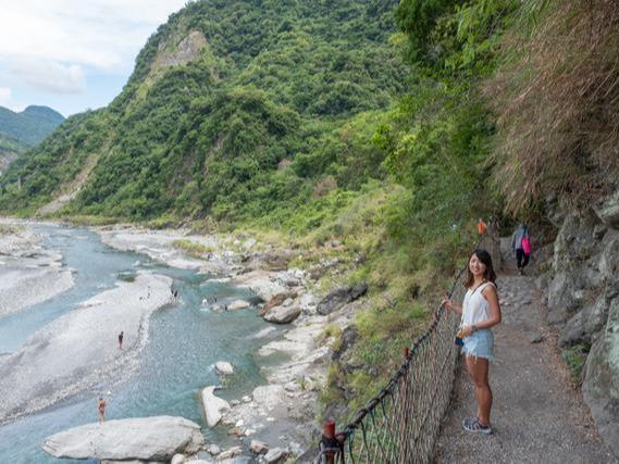 KEEN輕量涼鞋實測,女孩夏天光腳穿涼鞋是一種什么樣的體驗?