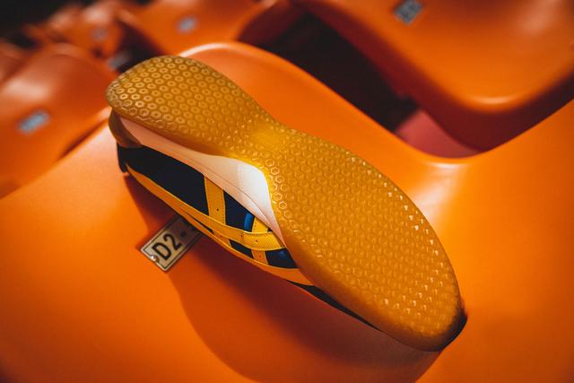 經典再現,OnitsukaTiger鬼?；HBORI EX跑鞋穿上街