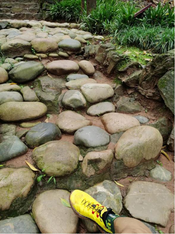 KAILAS凱樂石的旗艦級越野跑山鞋—FUGA PRO 3測評