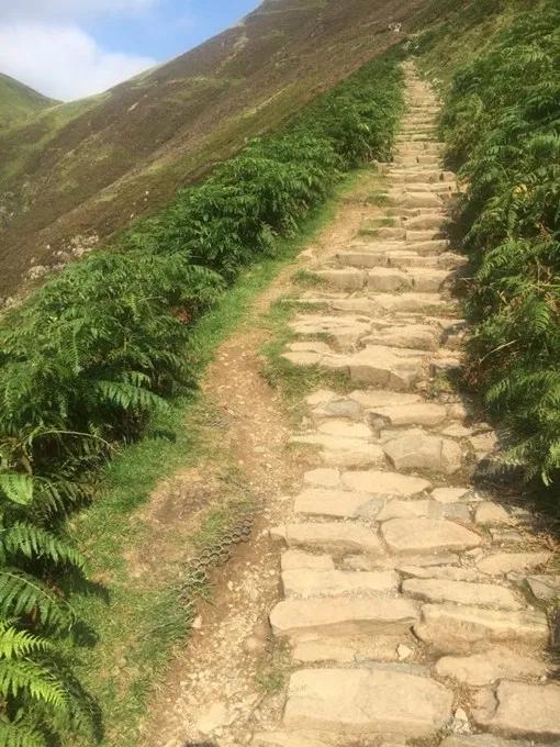 疫情導(dǎo)致蘇格蘭戶(hù)外登山人潮大增,籌款3000萬(wàn)英鎊維修費(fèi)