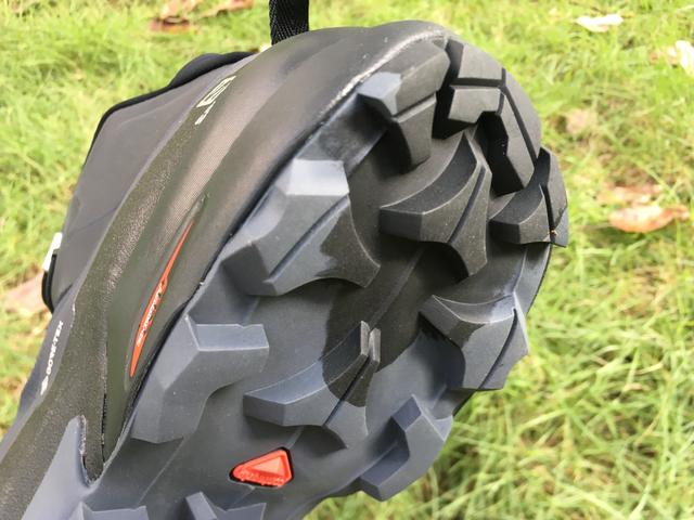 Salomon薩洛蒙登山鞋靈活又輕巧,顛覆傳統(tǒng)登山鞋的測評體驗