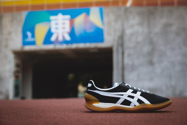 經典再現,OnitsukaTiger鬼?；HBORI EX跑鞋穿上街