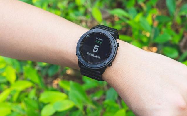 Garmin佳明Tactix Delta太陽能戰術腕表開箱,軍迷愛好者不容錯過