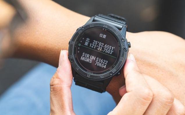 Garmin佳明Tactix Delta太陽能戰術腕表開箱,軍迷愛好者不容錯過