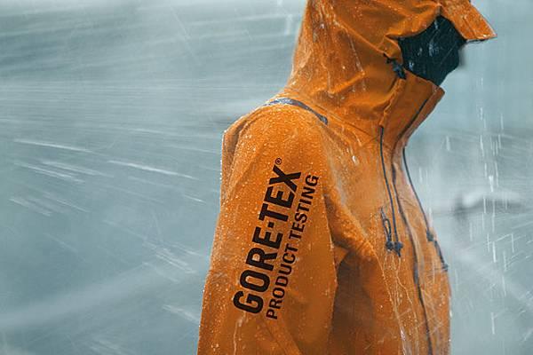 戶外徒步登山一定要穿Gore-Tex沖鋒衣外套嗎?