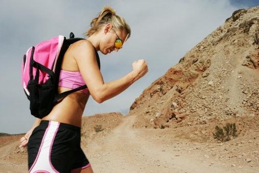 女性徒步登山背包選購指南,值得購買的幾款戶外背包推薦
