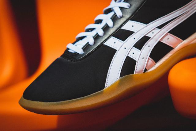 經典再現,OnitsukaTiger鬼?；HBORI EX跑鞋穿上街