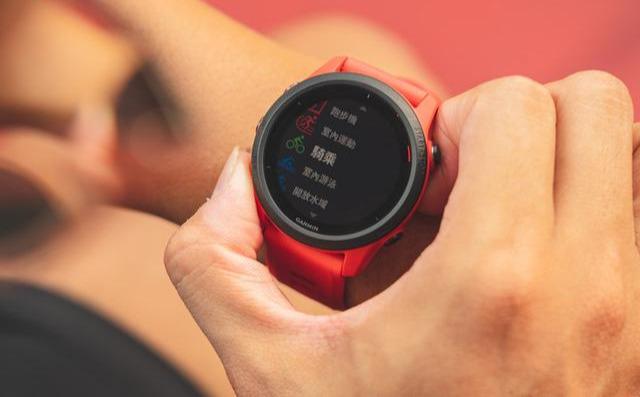 Garmin佳明Forerunner 745開箱,進階運動腕表新選擇