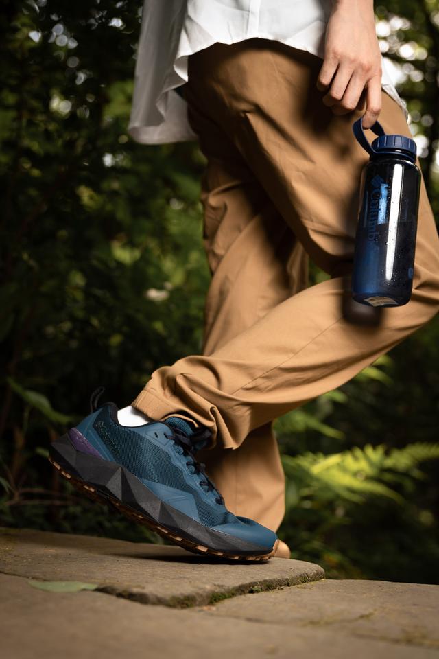 Columbia哥倫比亞FACET系列戶外徒步鞋,城市山林任我游走