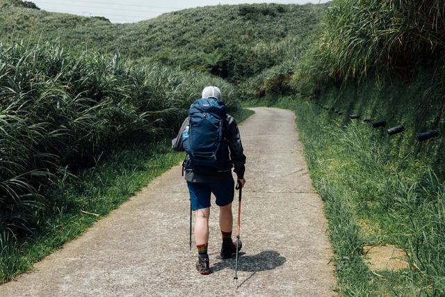 秋季的徒步登山活動(dòng),這款新手可選擇的Lowe Alpine背包開箱體驗(yàn)