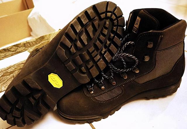 戶外需要一雙好鞋,SCARPA 登山鞋開箱