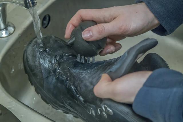 如何能保養(yǎng)你的徒步鞋?徒步鞋保養(yǎng)小技巧