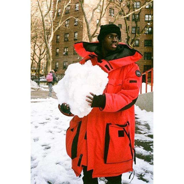 不是給戶外愛好者的outdoor品牌聯名款,上萬元價格有人買