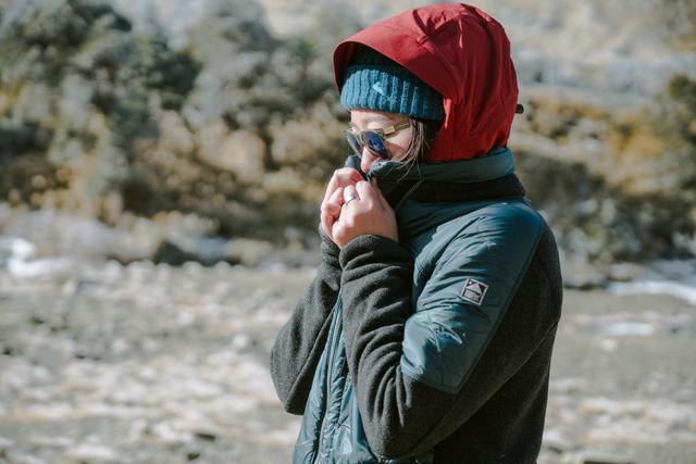 冬季登山需要攜帶什么裝備?這6件一個不能少,網友：很實用