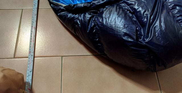 土撥鼠Marmot羽絨絨睡袋開(kāi)箱,戶外野營(yíng)還是要靠睡袋