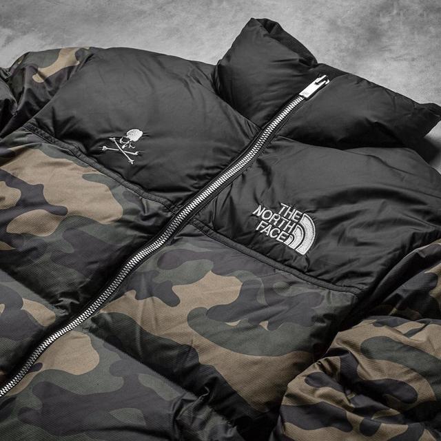 不是給戶外愛好者的outdoor品牌聯名款,上萬元價格有人買