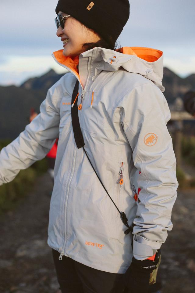 戶外登山穿什么?告訴你登山衣褲該怎么穿