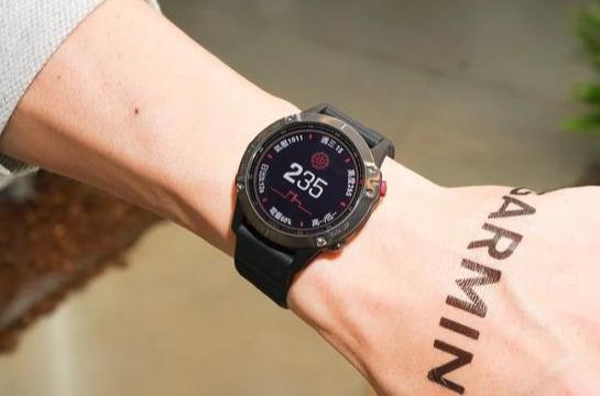 Garmin(佳明)Fenix 6太陽能腕表實測,一款適合戶外用的手表