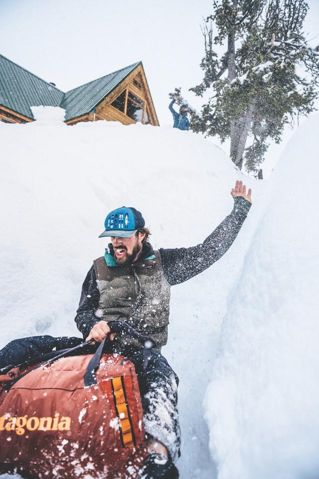 巴塔哥尼亞Patagonia推出復古再生羽絨背心,都是用垃圾做的?