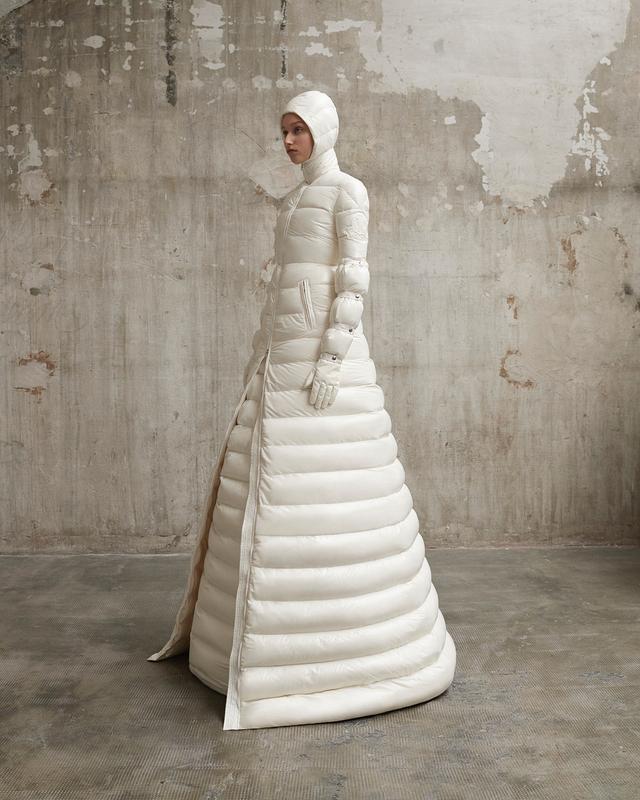 不是給戶外愛好者的outdoor品牌聯名款,上萬元價格有人買