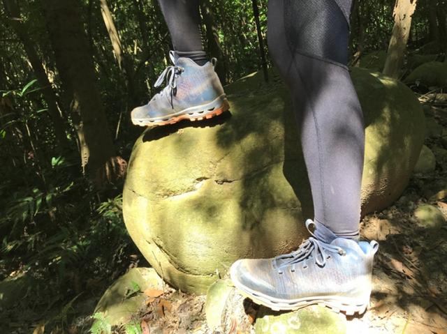 這個戶外品牌穿的人少,奧地利Dachstein達赫斯坦中幫防水登山鞋實測